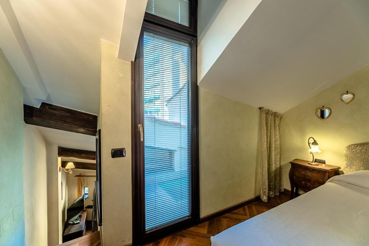 Dimora Lucrezia Appartement Savona Buitenkant foto