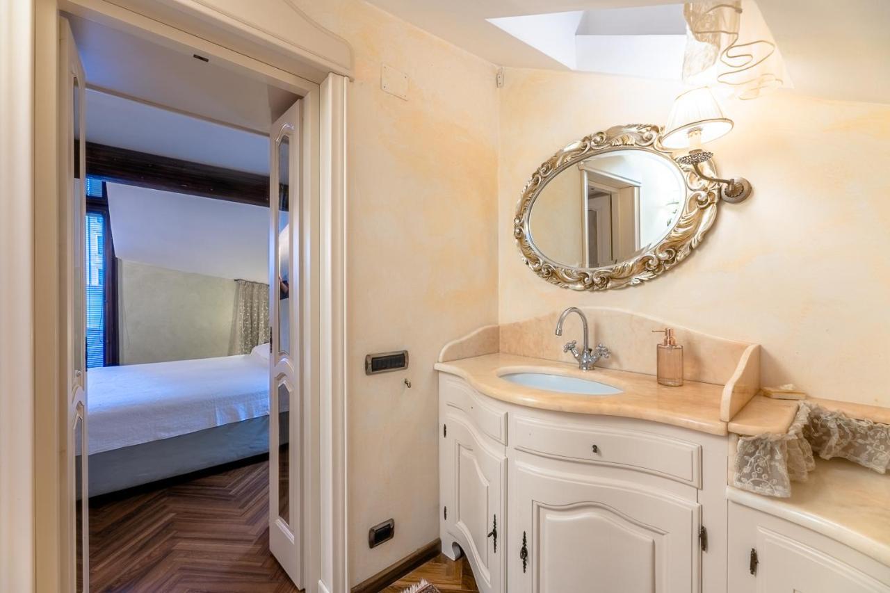 Dimora Lucrezia Appartement Savona Buitenkant foto