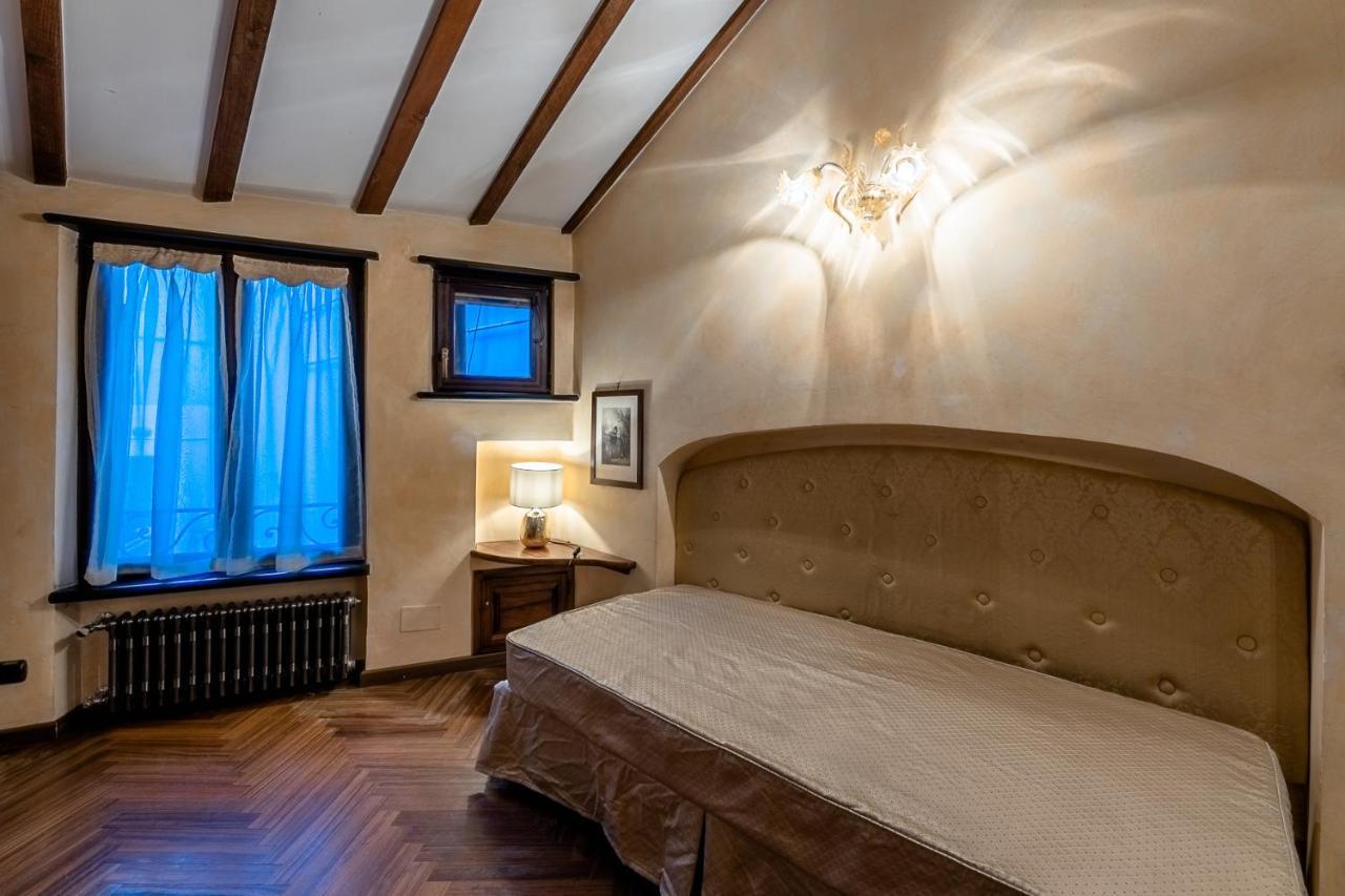 Dimora Lucrezia Appartement Savona Buitenkant foto