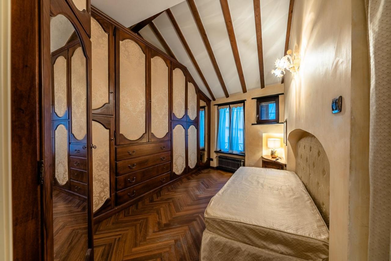 Dimora Lucrezia Appartement Savona Buitenkant foto